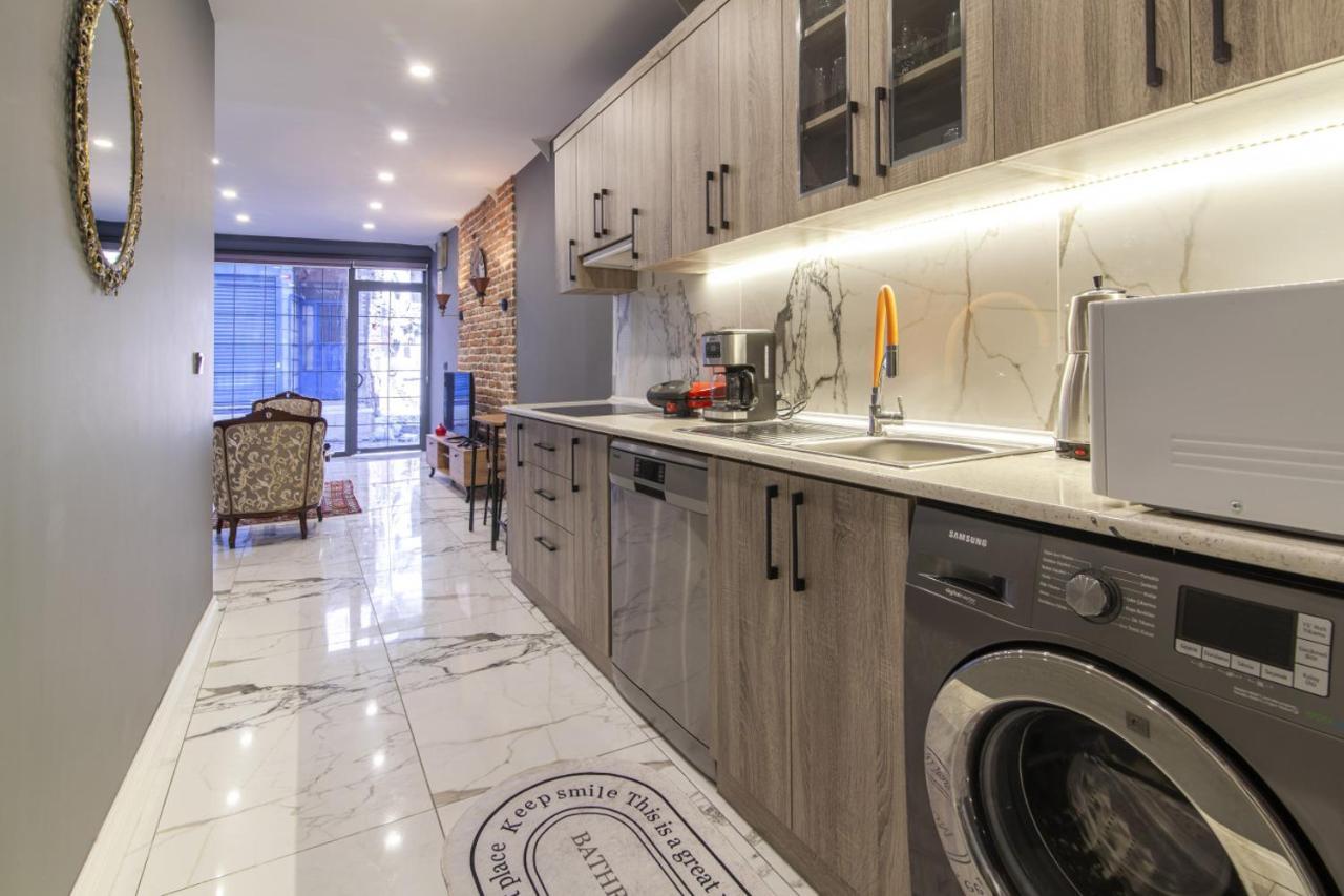 Amazin Apartment Istanbul Exterior photo