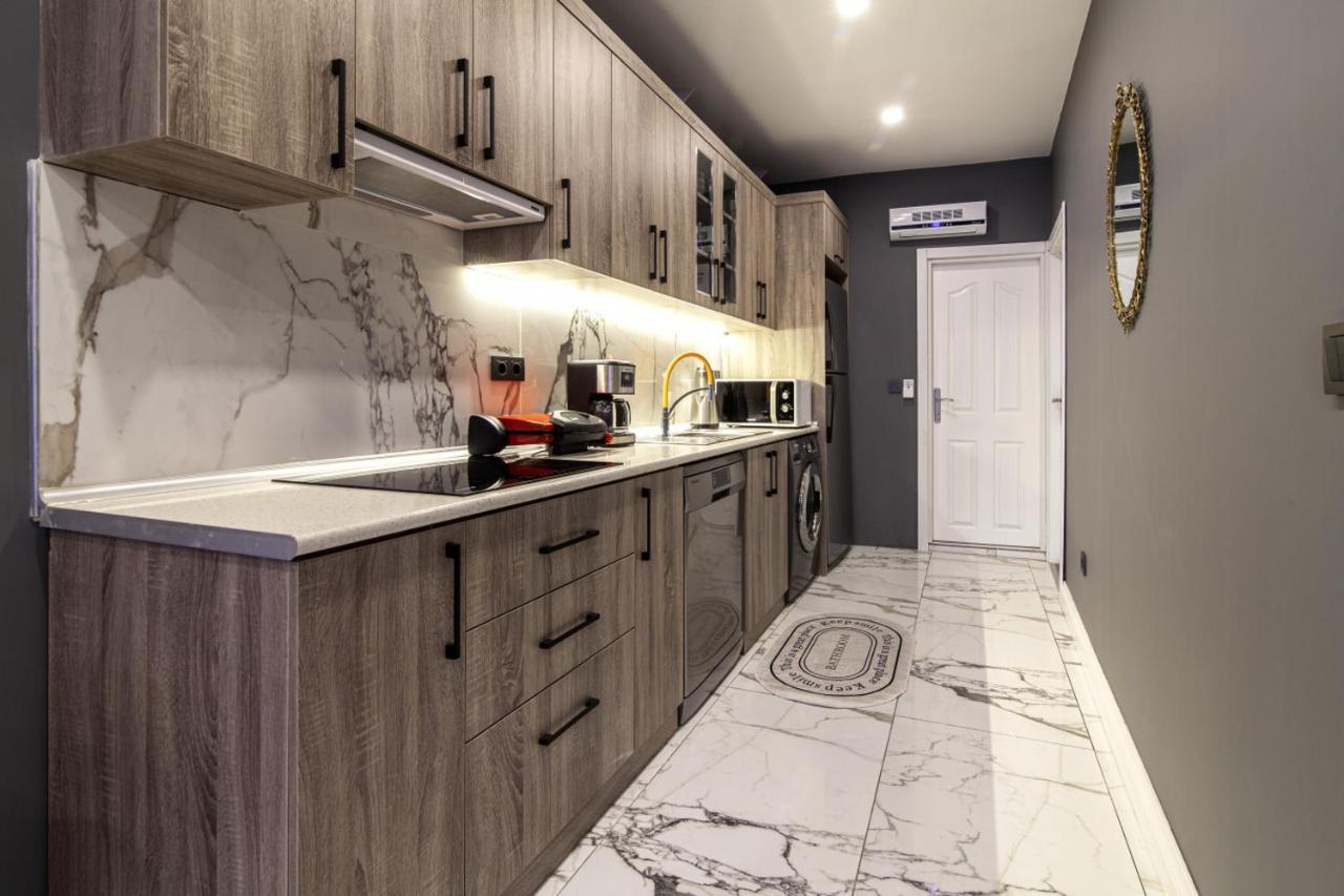 Amazin Apartment Istanbul Exterior photo